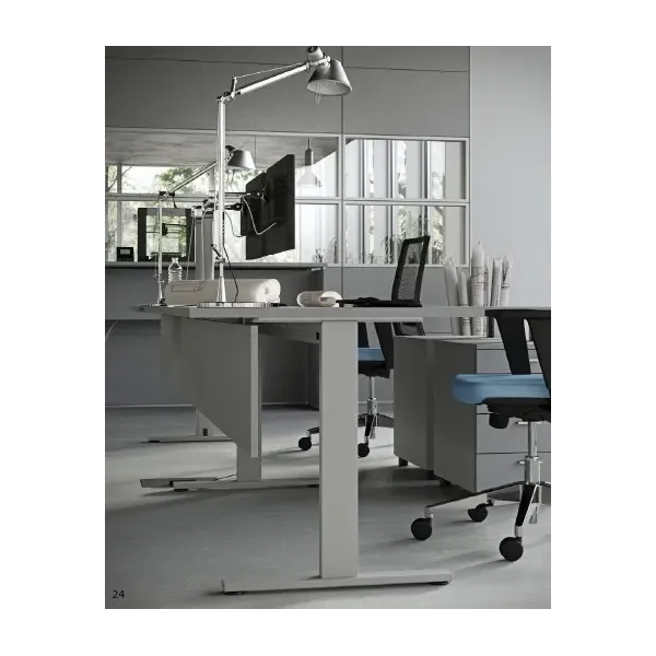 Scrivania operativa con piano in legno, gambe in metallo Dim 160x80x74H