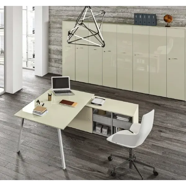 Scrivania con piano in vetro e coppia gambe a cavaletto Dim 180x80x73H